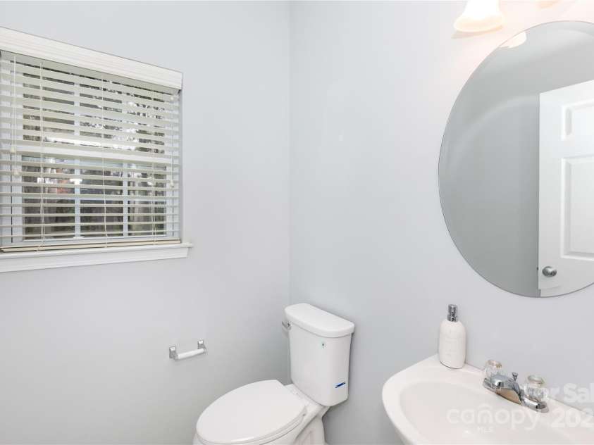 3138 Golden Dale Lane, Charlotte, NC 28262.  MLS# CAR4242587, YatesRealty ID 5921. 
