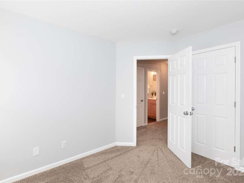 3138 Golden Dale Lane, Charlotte, NC 28262.  MLS# CAR4242587, YatesRealty ID 5921. 