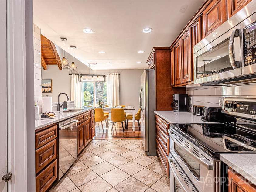 540 Toot Hollow Road, Bryson City, NC 28713.  MLS# CAR4324670, YatesRealty ID 5921. 