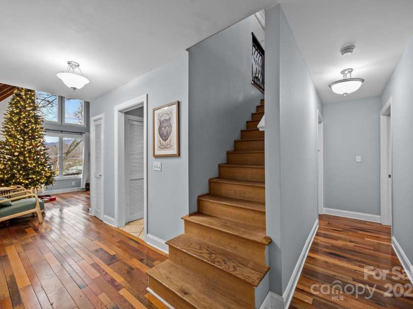 540 Toot Hollow Road, Bryson City, NC 28713.  MLS# CAR4324670, YatesRealty ID 5921. 
