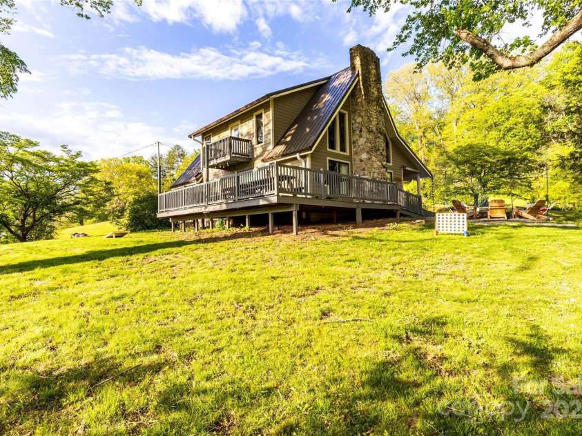 540 Toot Hollow Road, Bryson City, NC 28713.  MLS# CAR4324670, YatesRealty ID 5921. 
