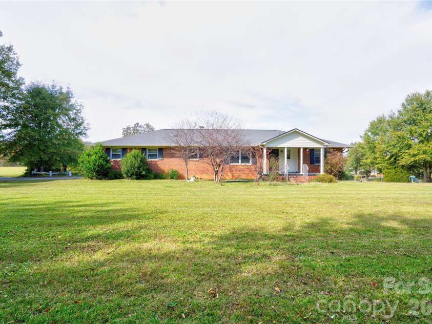 2202 Post Road, Shelby, NC 28152.  MLS# CAR4439020, YatesRealty ID 59211. Front