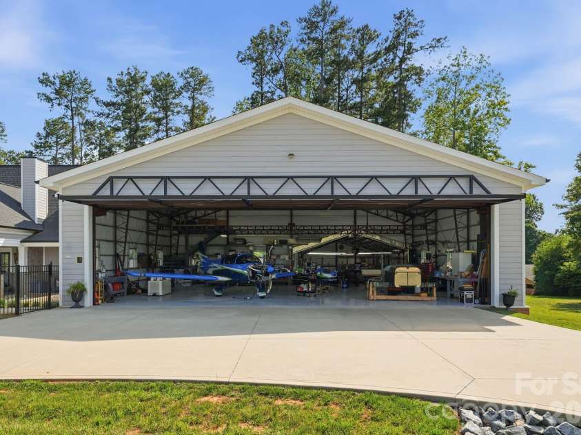117 Doolittle Lane, Mooresville, NC 28117.  MLS# CAR4390965, YatesRealty ID 5922. 