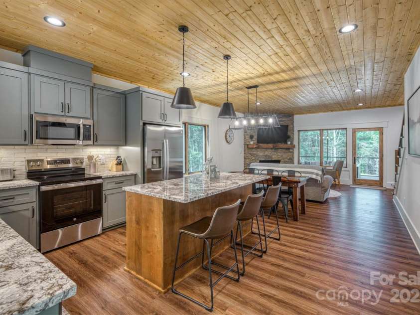 1370 Saylor Way, Nebo, NC 28761.  MLS# CAR4300345, YatesRealty ID 5924. Kitchen