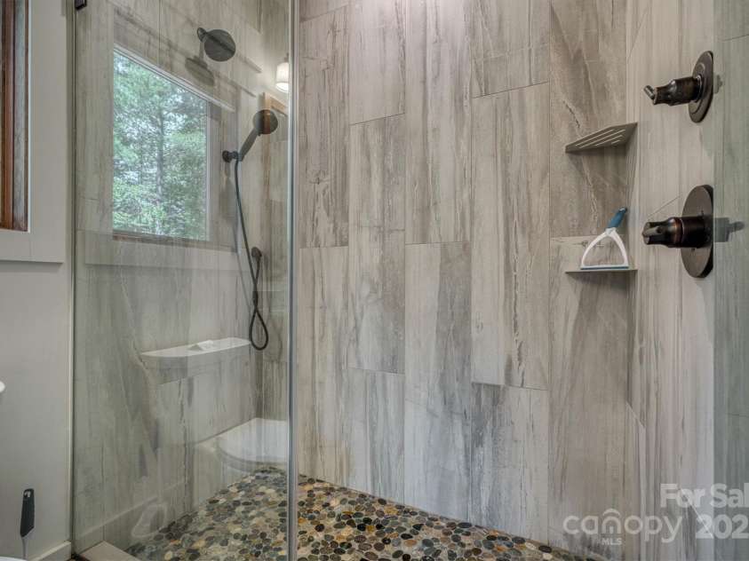1370 Saylor Way, Nebo, NC 28761.  MLS# CAR4300345, YatesRealty ID 5924. Primary Bathroom