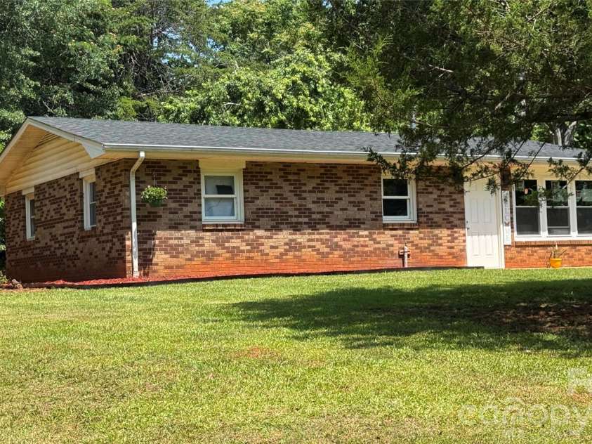 143 Mountain View Street, Forest City, NC 28043.  MLS# CAR4343830, YatesRealty ID 5925. 