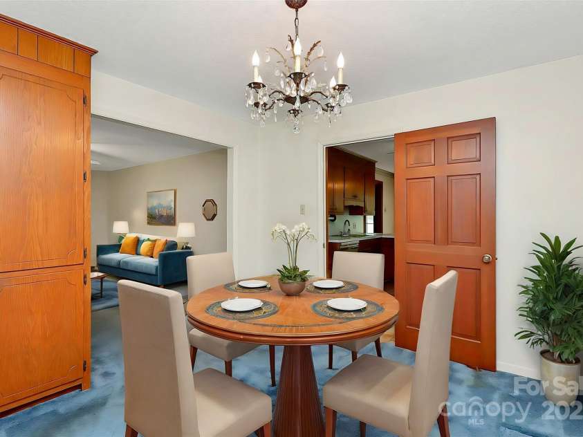 1801 Windsor Drive, Lancaster, SC 29720.  MLS# CAR4217388, YatesRealty ID 5925. 