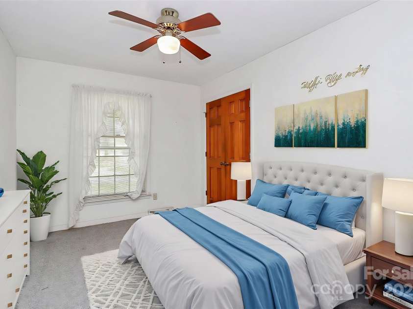 1801 Windsor Drive, Lancaster, SC 29720.  MLS# CAR4217388, YatesRealty ID 5925. 