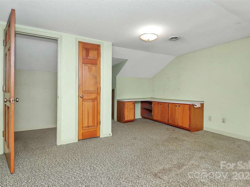 1801 Windsor Drive, Lancaster, SC 29720.  MLS# CAR4217388, YatesRealty ID 5925. 