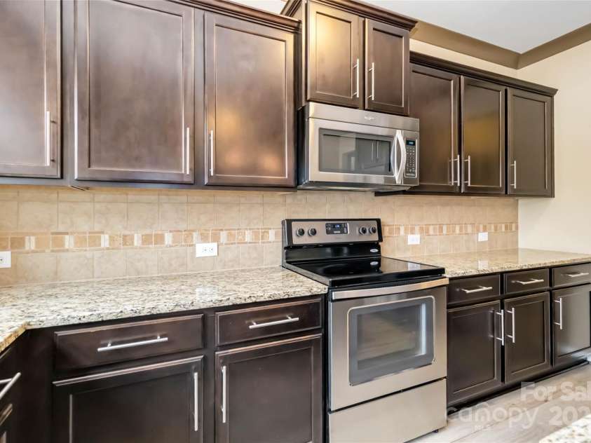 12706 Ballyliffin Drive, Pineville, NC 28134.  MLS# CAR4241869, YatesRealty ID 5927. 