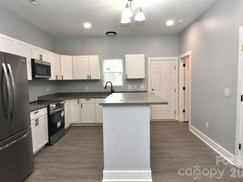 573 Fifth Street, Chester, SC 29706.  MLS# CAR4331567, YatesRealty ID 5928. 