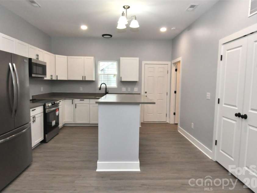 573 Fifth Street, Chester, SC 29706.  MLS# CAR4331567, YatesRealty ID 5928. 