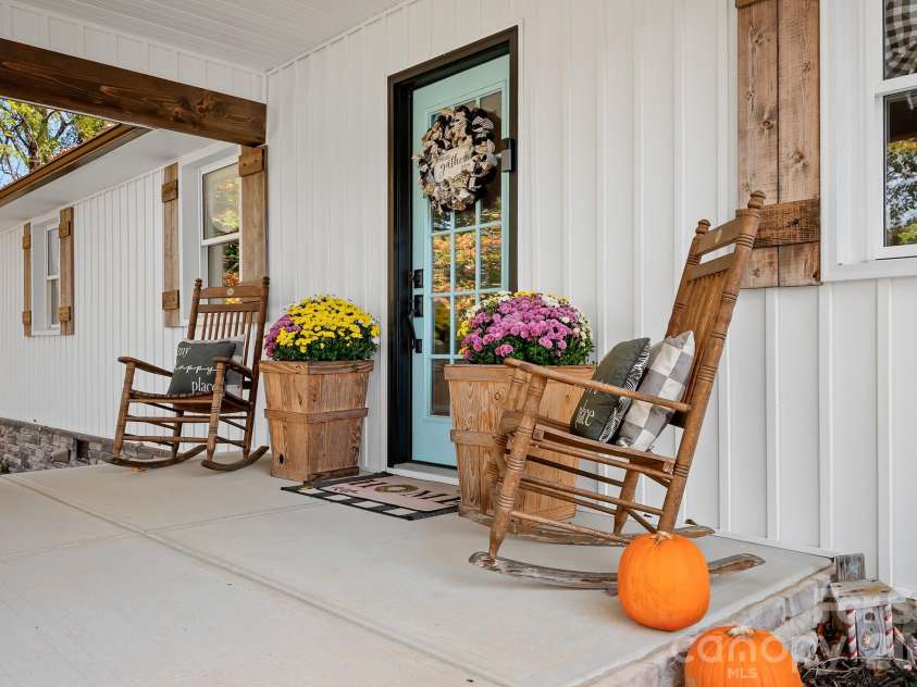 5264 Stagecoach Road, Iron Station, NC 28080.  MLS# CAR4438841, YatesRealty ID 59287. 