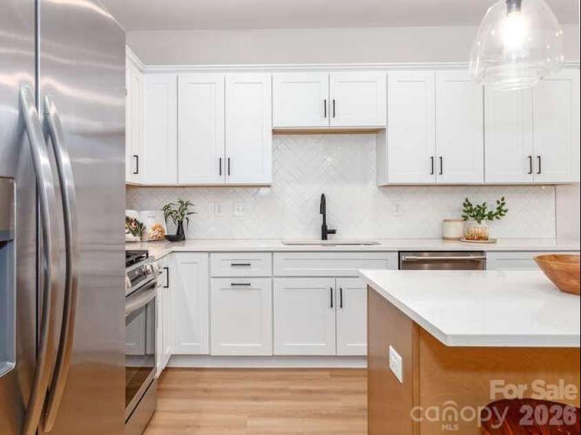 2507 Elon Street, Charlotte, NC 28208.  MLS# CAR4386776, YatesRealty ID 5930. 