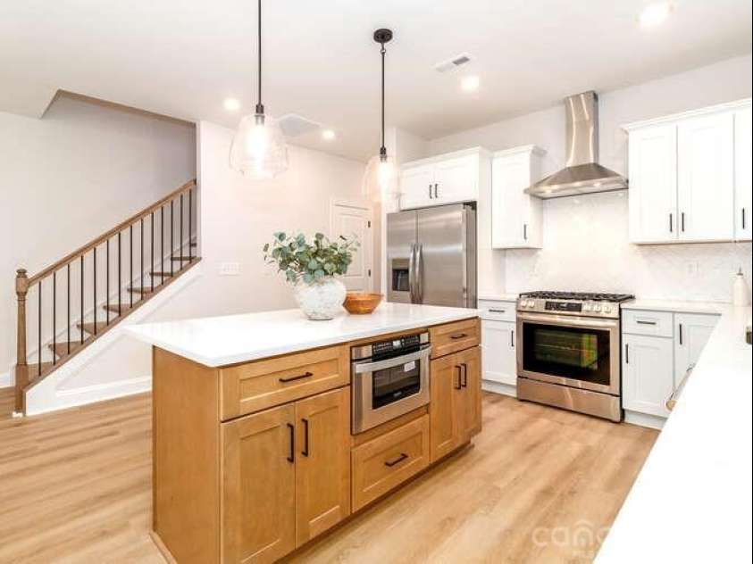 2507 Elon Street, Charlotte, NC 28208.  MLS# CAR4386776, YatesRealty ID 5930. 