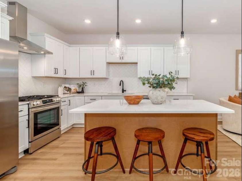 2507 Elon Street, Charlotte, NC 28208.  MLS# CAR4386776, YatesRealty ID 5930. 