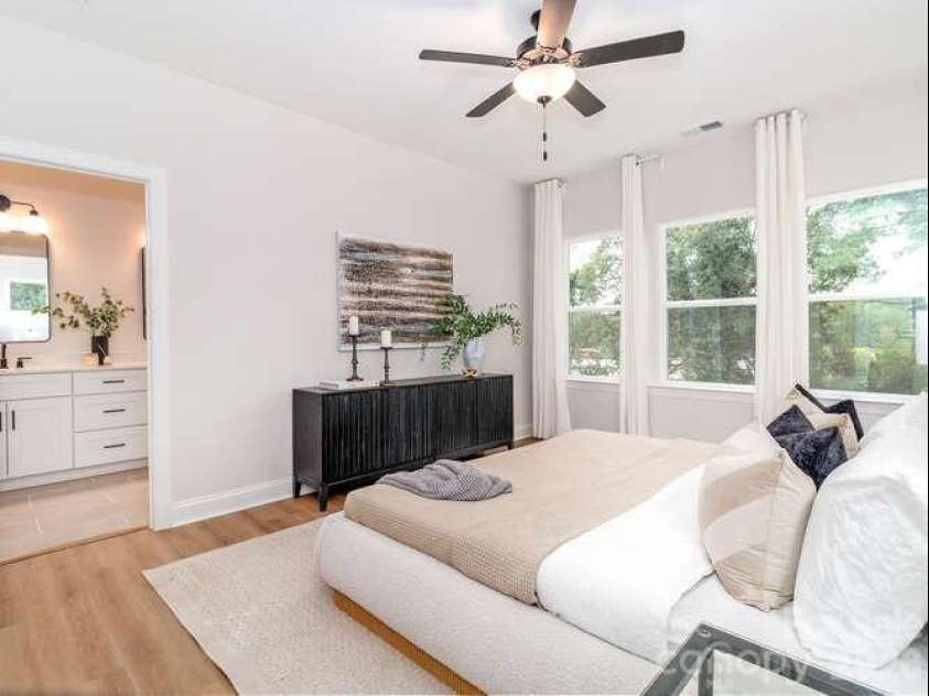 2507 Elon Street, Charlotte, NC 28208.  MLS# CAR4386776, YatesRealty ID 5930. 