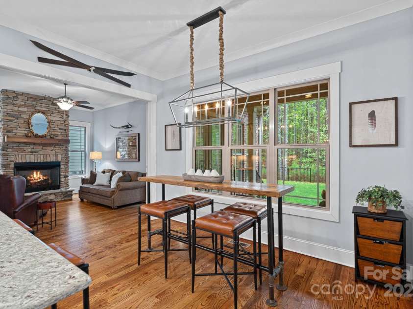 4637 Gold Finch Drive, Denver, NC 28037.  MLS# CAR4243866, YatesRealty ID 5930. Dining area off of the kitchen with tons of natural light!