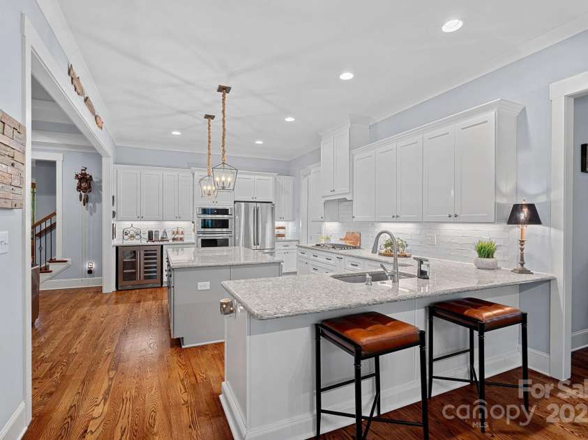 4637 Gold Finch Drive, Denver, NC 28037.  MLS# CAR4243866, YatesRealty ID 5930. Room for barstools off of the peninsula!