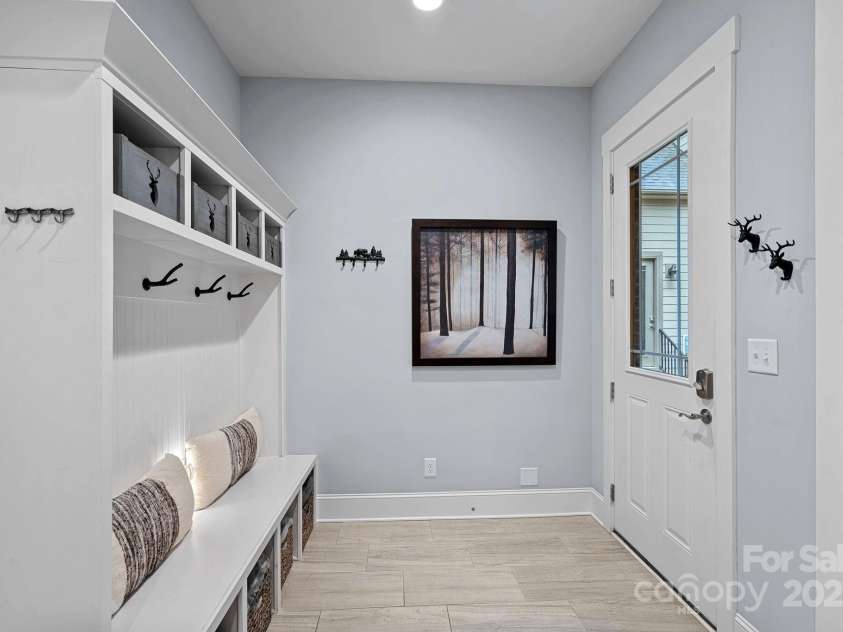 4637 Gold Finch Drive, Denver, NC 28037.  MLS# CAR4243866, YatesRealty ID 5930. Wonderful mudroom with drop zone and tile flooring.