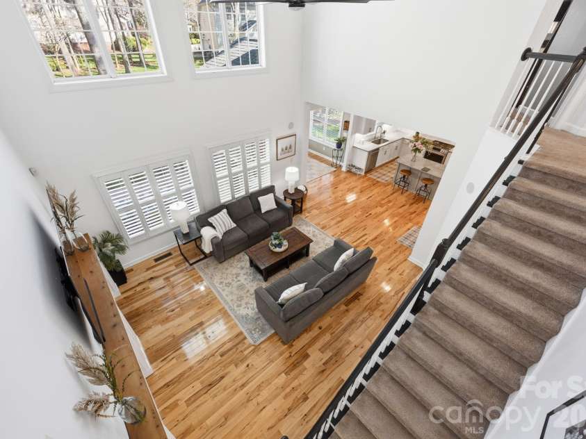 14905 Long Bow Lane, Huntersville, NC 28078.  MLS# CAR4352543, YatesRealty ID 5931. High Ceilings