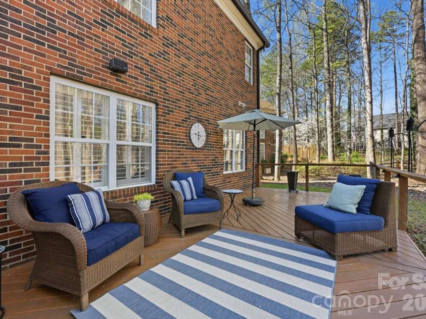 14905 Long Bow Lane, Huntersville, NC 28078.  MLS# CAR4352543, YatesRealty ID 5931. Oversized Deck