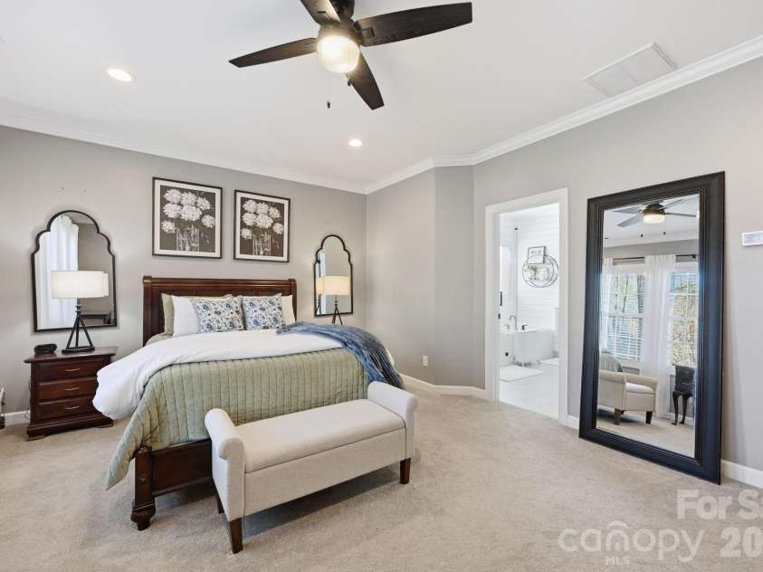14905 Long Bow Lane, Huntersville, NC 28078.  MLS# CAR4352543, YatesRealty ID 5931. Primary Suite