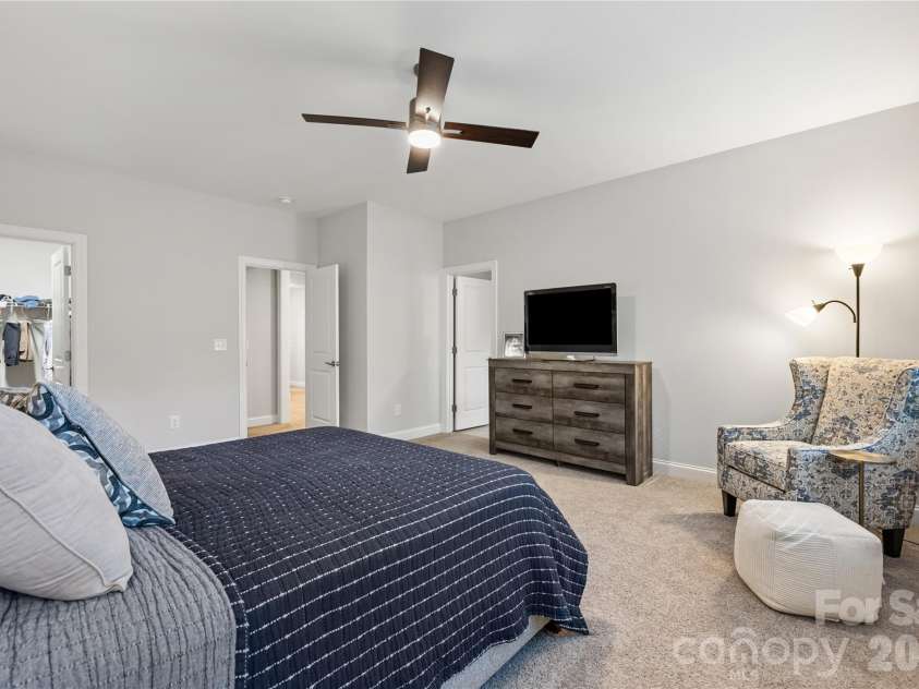 10611 Audubon Ridge Drive, Cornelius, NC 28031.  MLS# CAR4437914, YatesRealty ID 59314. 