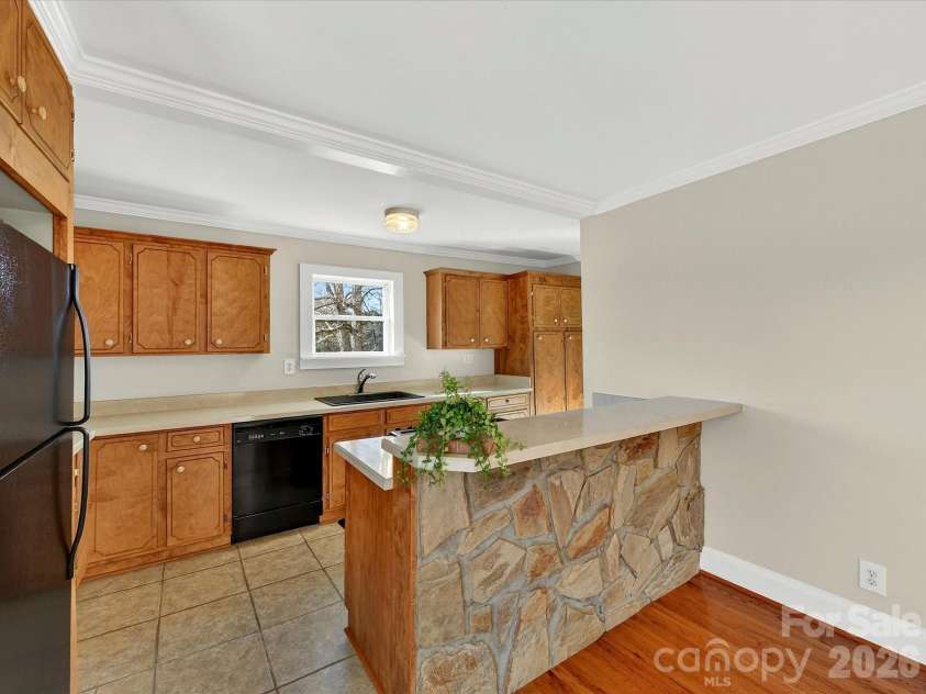 6590 Camp Creek Road, Lancaster, SC 29720.  MLS# CAR4359392, YatesRealty ID 5933. Kitchen and Breakfast Bar