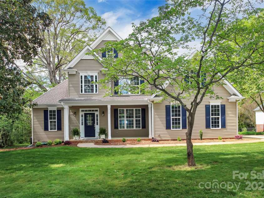 312 Peach Street, Shelby, NC 28150.  MLS# CAR4246712, YatesRealty ID 5934. 