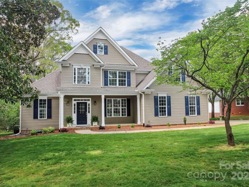 312 Peach Street, Shelby, NC 28150.  MLS# CAR4246712, YatesRealty ID 5934. 