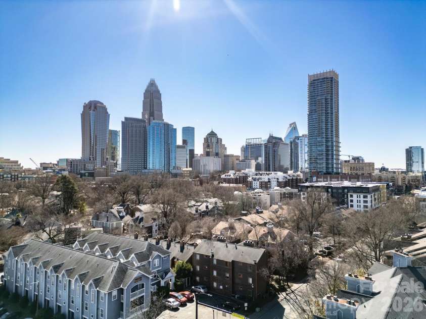 525 Graham Street, Charlotte, NC 28202.  MLS# CAR4341824, YatesRealty ID 5934. Fourth Ward Living: Parks, Culture & Skyline at Your Doorstep