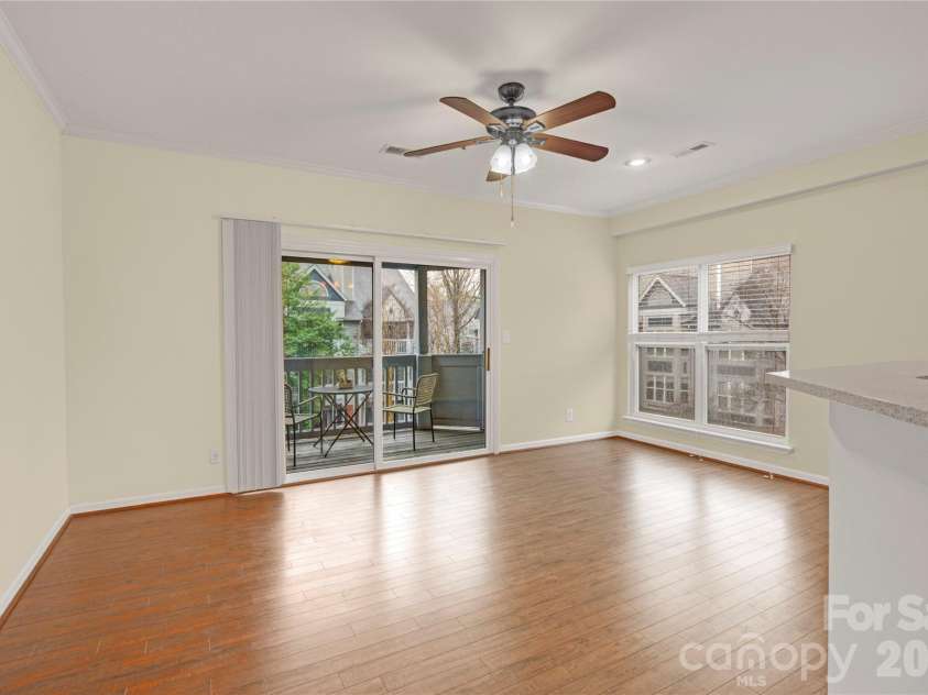 525 Graham Street, Charlotte, NC 28202.  MLS# CAR4418581, YatesRealty ID 5934. 