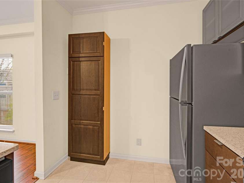 525 Graham Street, Charlotte, NC 28202.  MLS# CAR4418581, YatesRealty ID 5934. 