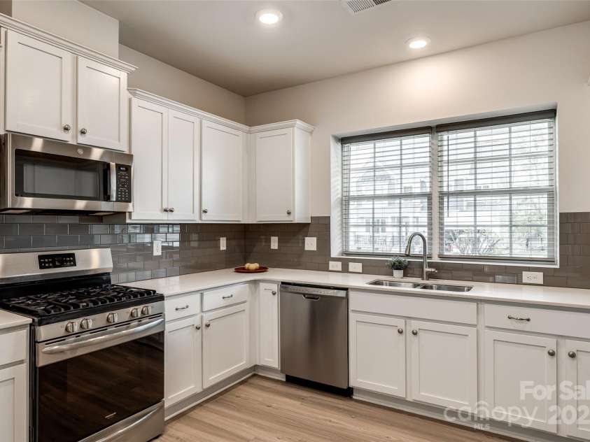 1588 Trentwood Drive, Fort Mill, SC 29715.  MLS# CAR4245085, YatesRealty ID 5935. 