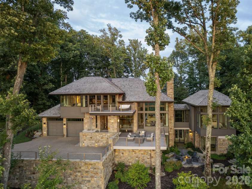 8 Deer Grass Court, Arden, NC 28704.  MLS# CAR4359894, YatesRealty ID 5935. 