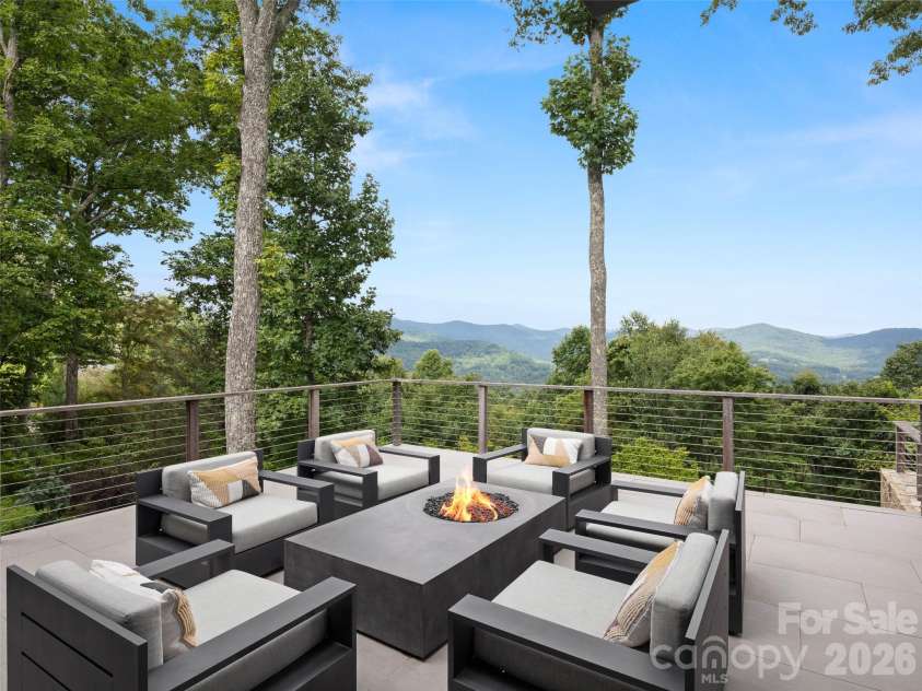 8 Deer Grass Court, Arden, NC 28704.  MLS# CAR4359894, YatesRealty ID 5935. 