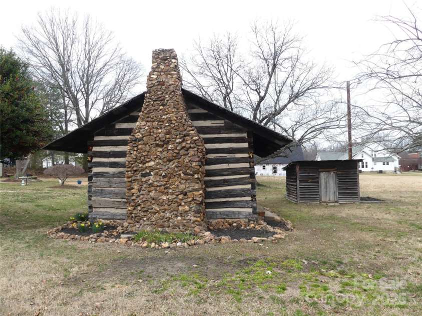 201 Rice Street, Landis, NC 28088.  MLS# CAR4227091, YatesRealty ID 5938. 