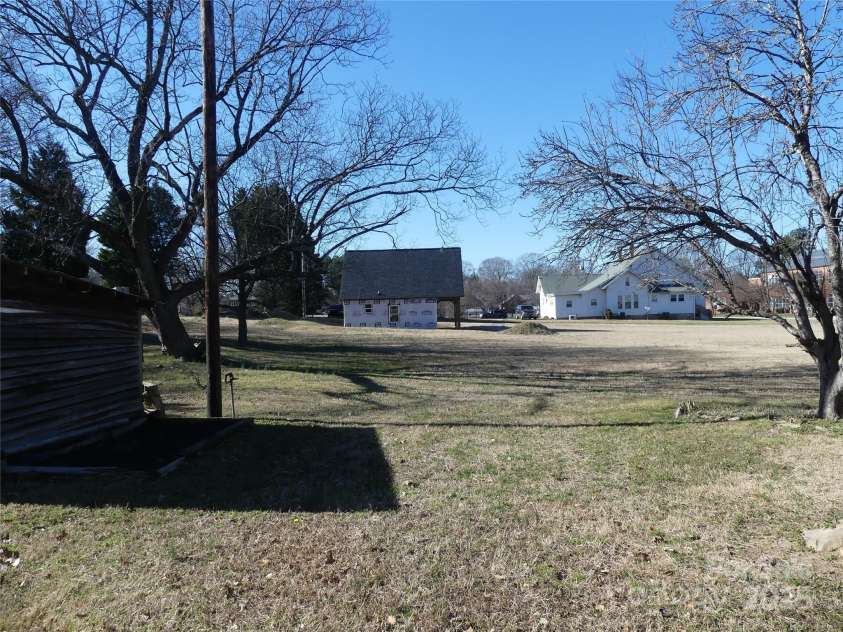 201 Rice Street, Landis, NC 28088.  MLS# CAR4227091, YatesRealty ID 5938. 