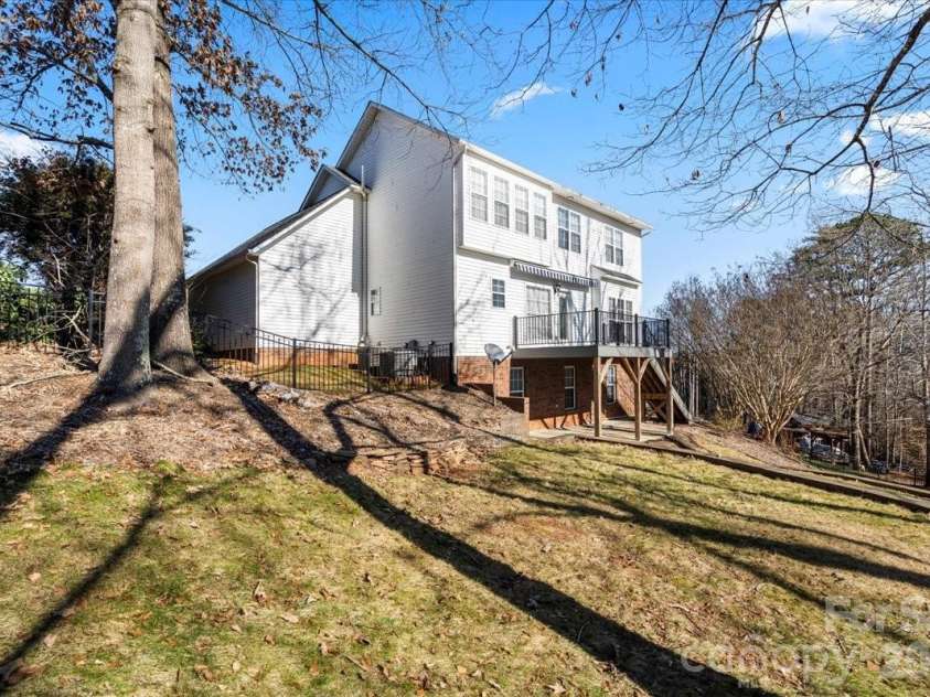4963 Old River Drive, Hickory, NC 28602.  MLS# CAR4336914, YatesRealty ID 5938. Backyard