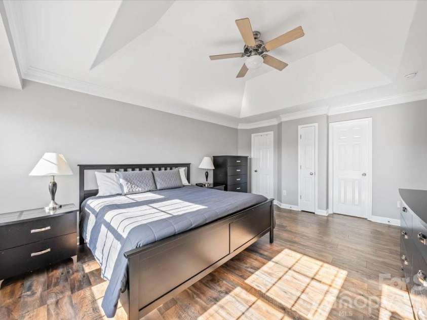 4963 Old River Drive, Hickory, NC 28602.  MLS# CAR4336914, YatesRealty ID 5938. Primary Bedroom