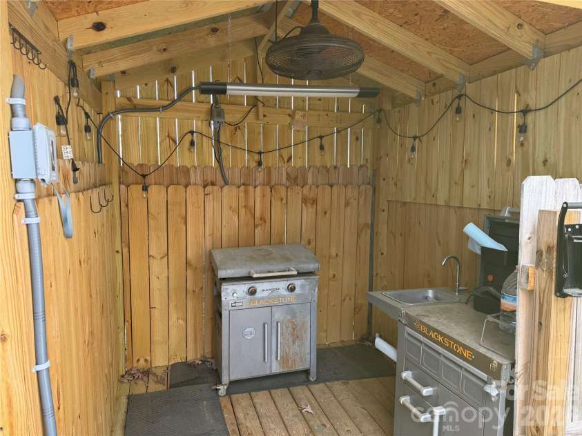 115 Hollywood Trail, Mount Gilead, NC 27306.  MLS# CAR4298548, YatesRealty ID 5939. 