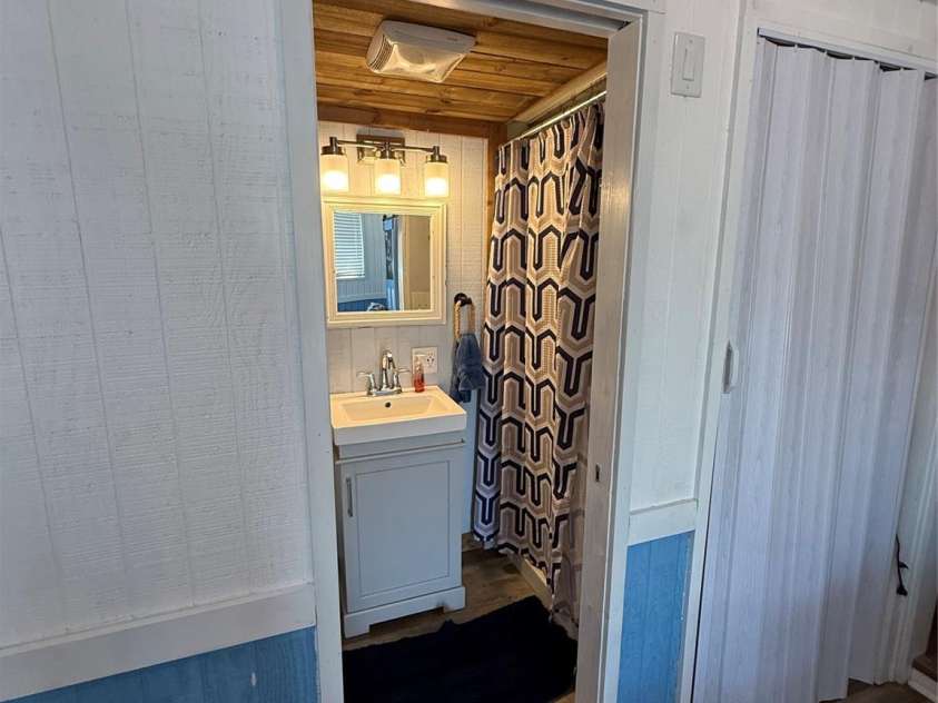 115 Hollywood Trail, Mount Gilead, NC 27306.  MLS# CAR4298548, YatesRealty ID 5939. 
