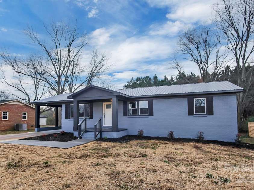 623 Oak Grove Road, Kings Mountain, NC 28086.  MLS# CAR4208822, YatesRealty ID 5939. 