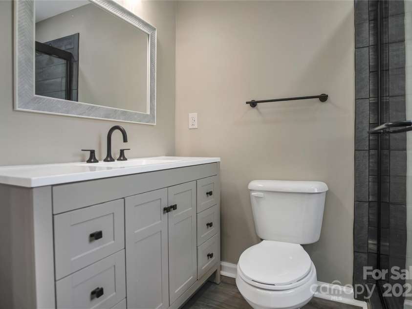 623 Oak Grove Road, Kings Mountain, NC 28086.  MLS# CAR4208822, YatesRealty ID 5939. 