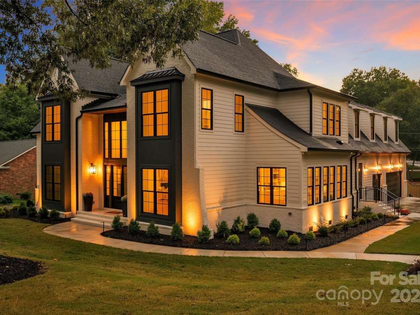 3500 Barclay Downs Drive, Charlotte, NC 28209.  MLS# CAR4177426, YatesRealty ID 594. 