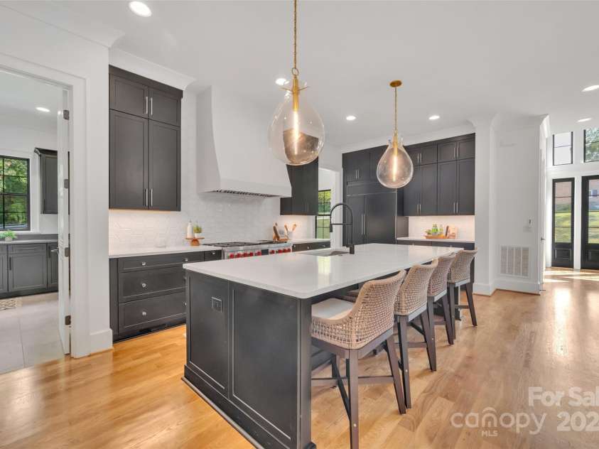3500 Barclay Downs Drive, Charlotte, NC 28209.  MLS# CAR4177426, YatesRealty ID 594. 