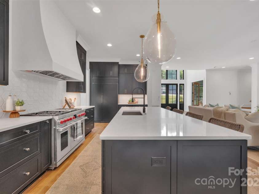 3500 Barclay Downs Drive, Charlotte, NC 28209.  MLS# CAR4177426, YatesRealty ID 594. 