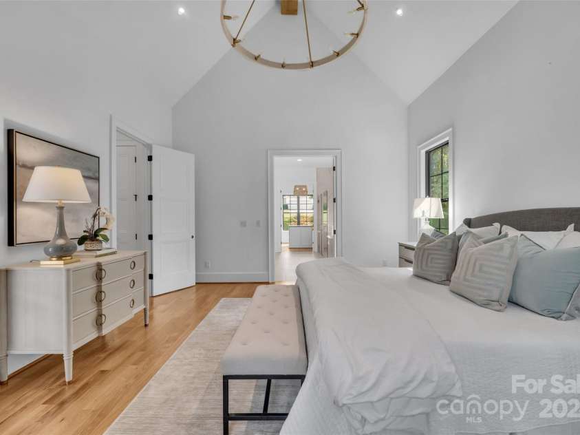 3500 Barclay Downs Drive, Charlotte, NC 28209.  MLS# CAR4177426, YatesRealty ID 594. 