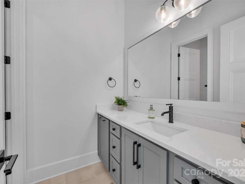 3500 Barclay Downs Drive, Charlotte, NC 28209.  MLS# CAR4177426, YatesRealty ID 594. 